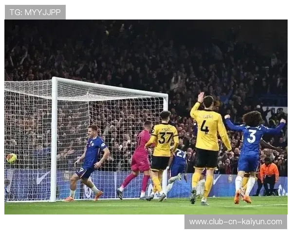 一场1-1！让英超争四乱了：桑德兰3轮不败进前四，2大黑马搅局，英甲桑德兰直播